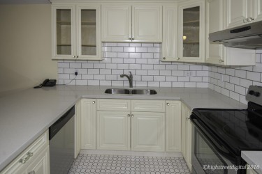 304 1023 WOLFE AVENUE